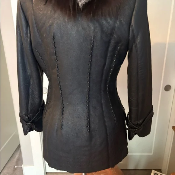 Luxurious Fur Trimmed Leather Coat w/shearling lining and hand whipstitch detail - Picture 2 of 8